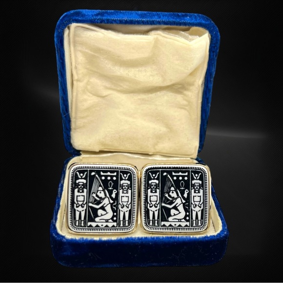 Vintage Unisex Egyptian Hieroglyphic Scene Black White Toggle Back Cufflinks - Picture 2 of 13